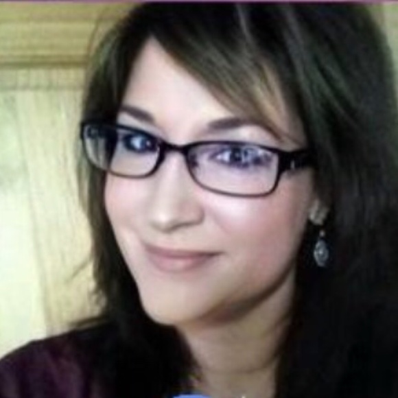 Meet your Posher, Sandra - Picture 1 of 1